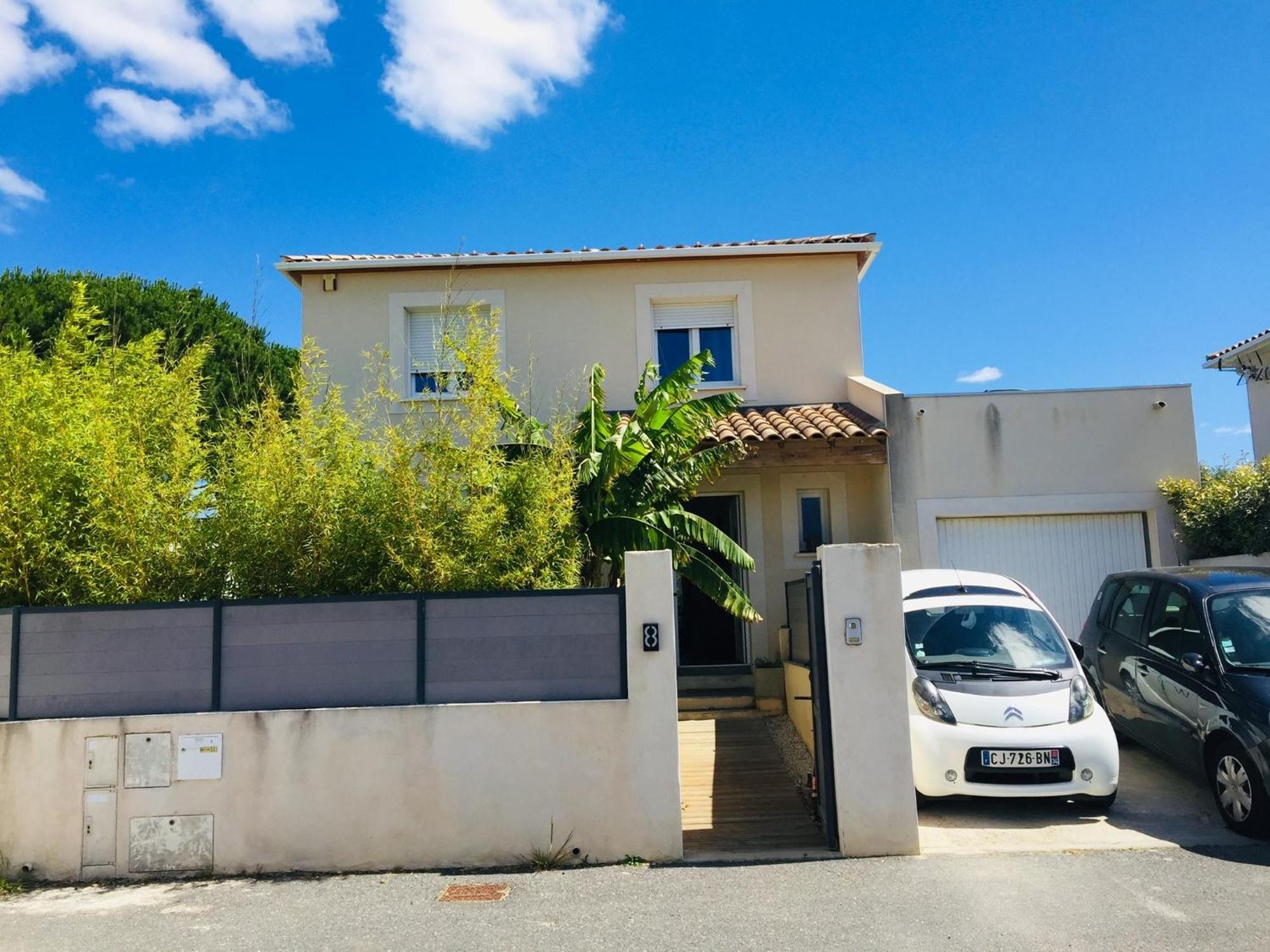 Modern House With Swiming Pool - South Of France Villa Saint-Jean-de-Vedas Exterior photo